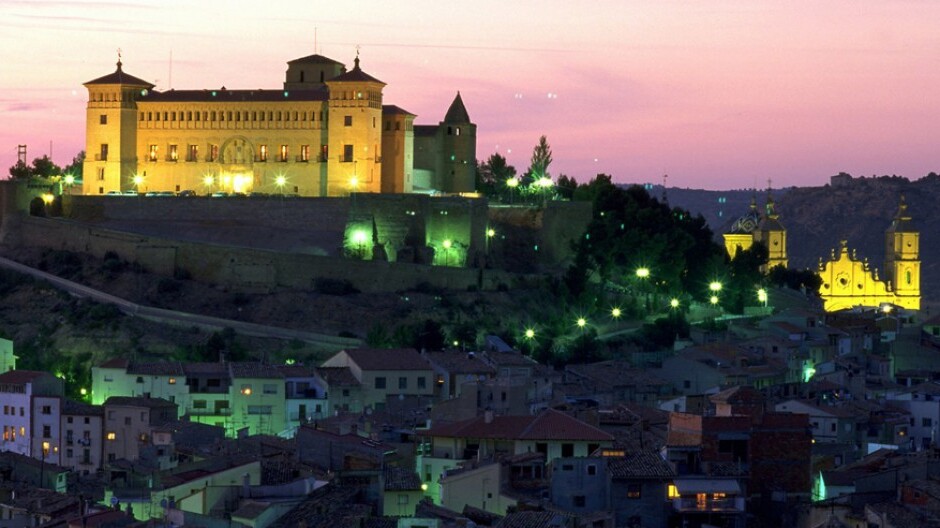 Η ιστορική πόλη του Αλκανίζ - Alcañiz | Secret World Trip Planner