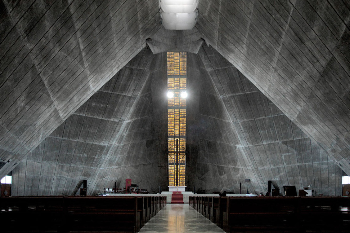 Katedrála Panny Márie od Kenzo Tange  - Bunky?-ku | Secret World Trip Planner