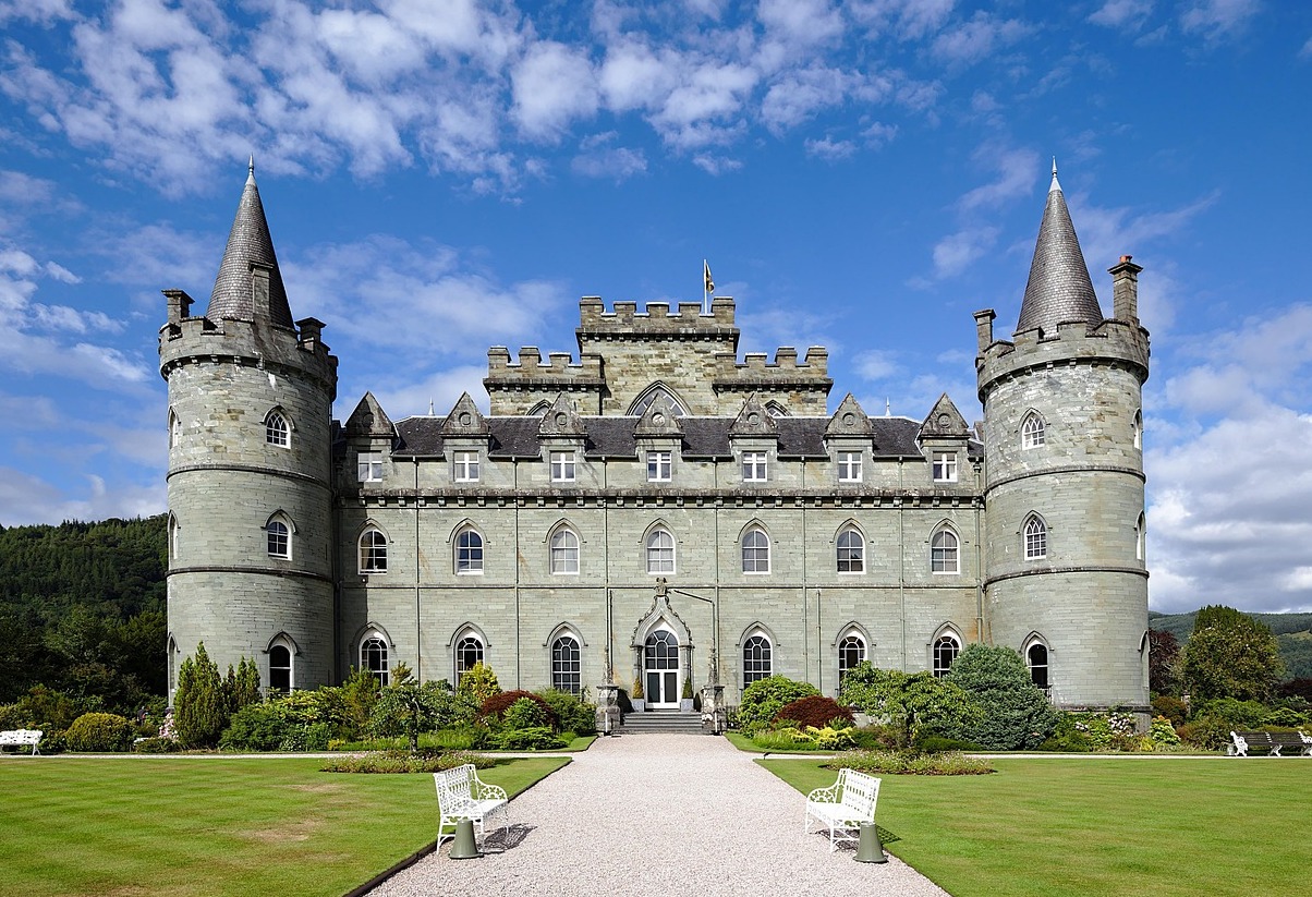 ארמון אלג ' פריה - Zaragoza | Secret World Trip Planner