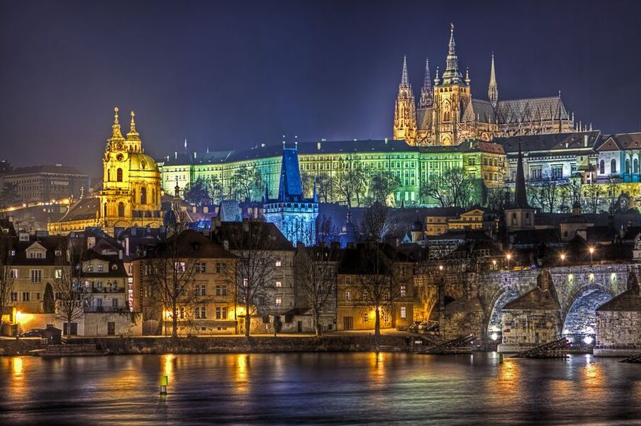 Praški dvorac: jedan od najvećih dvoraca na svijetu - 119 08 Praga 1 | Secret World Trip Planner