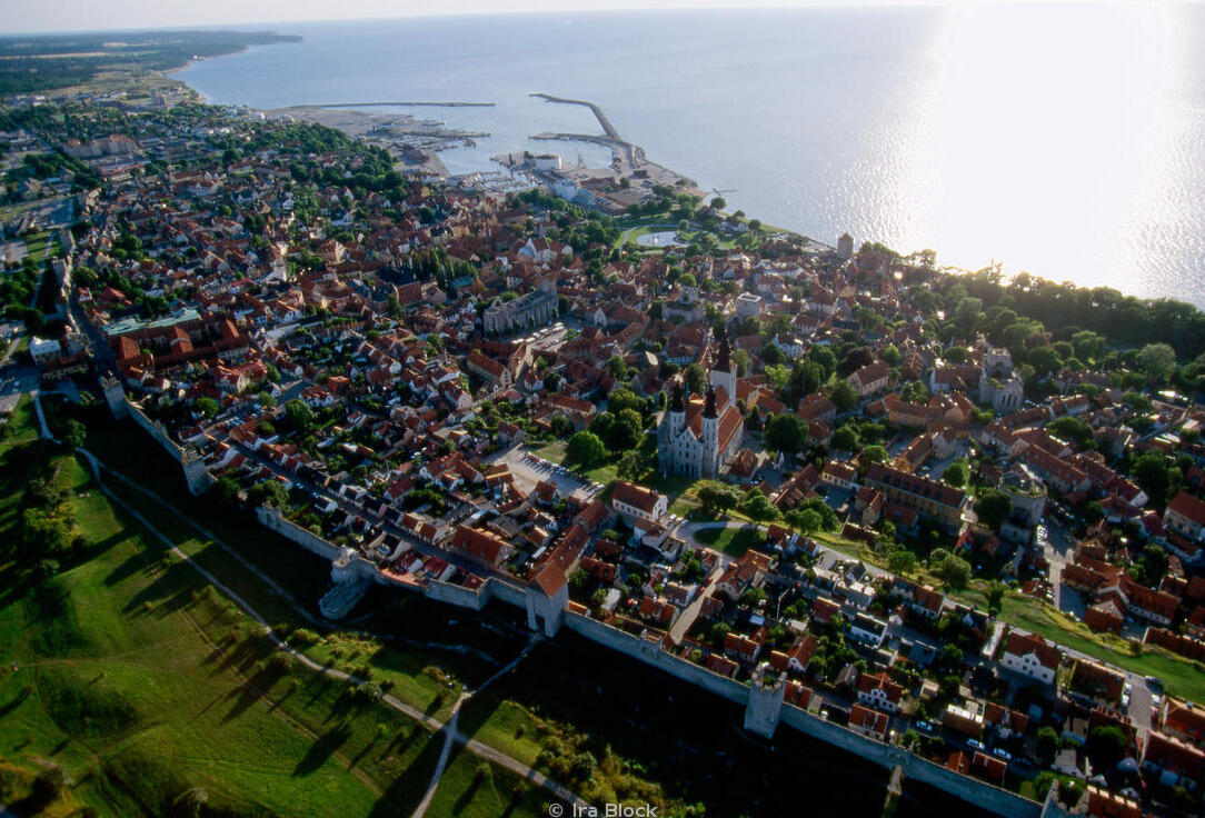 Visby a little wonder on the Baltic Sea: rose gardens and medieval ruins