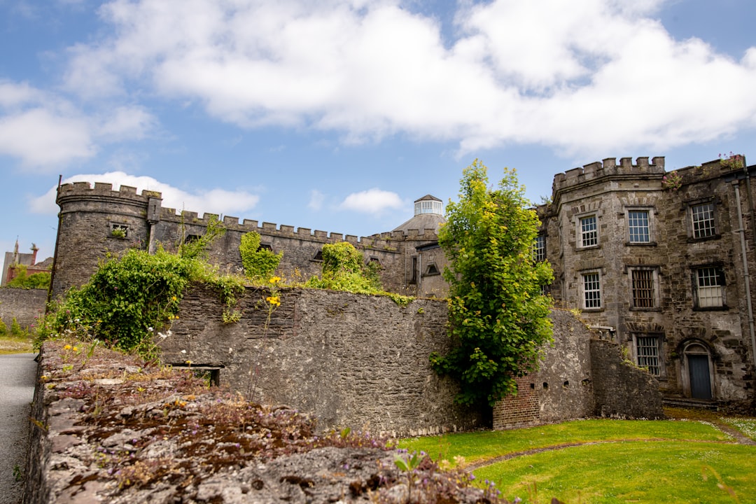 Cahir-Kastala er eitt af stærstu kastala á Írlandi - Cahir | Secret World Trip Planner