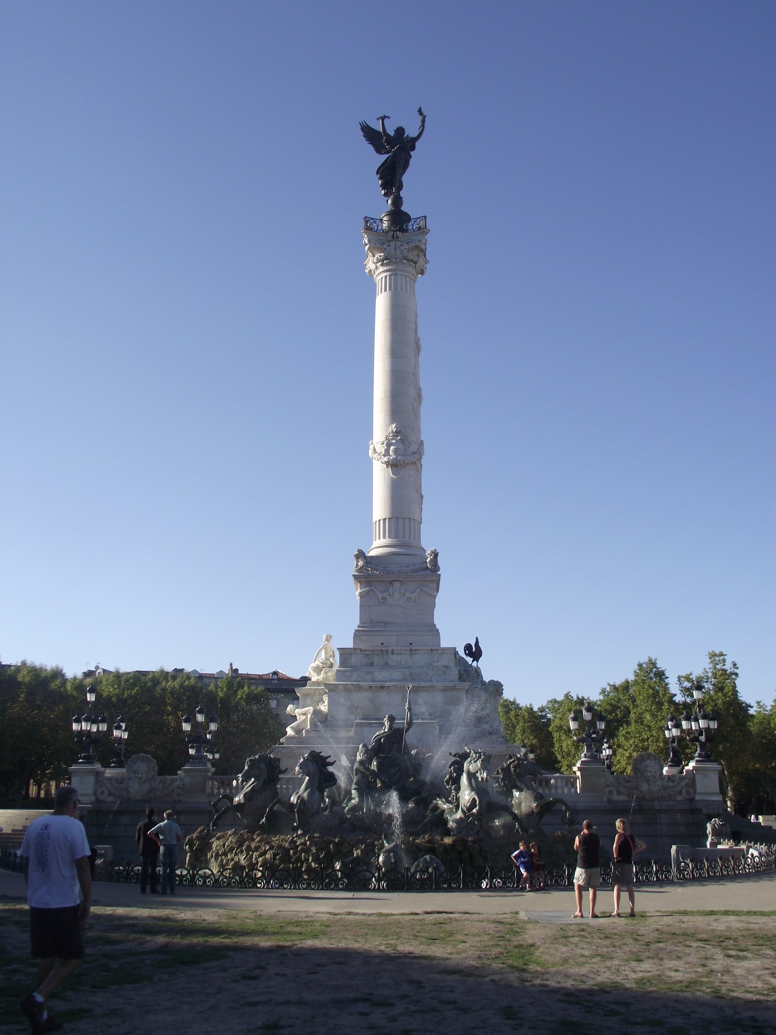 Monumento ai Girondini - Bordeaux | Secret World Trip Planner