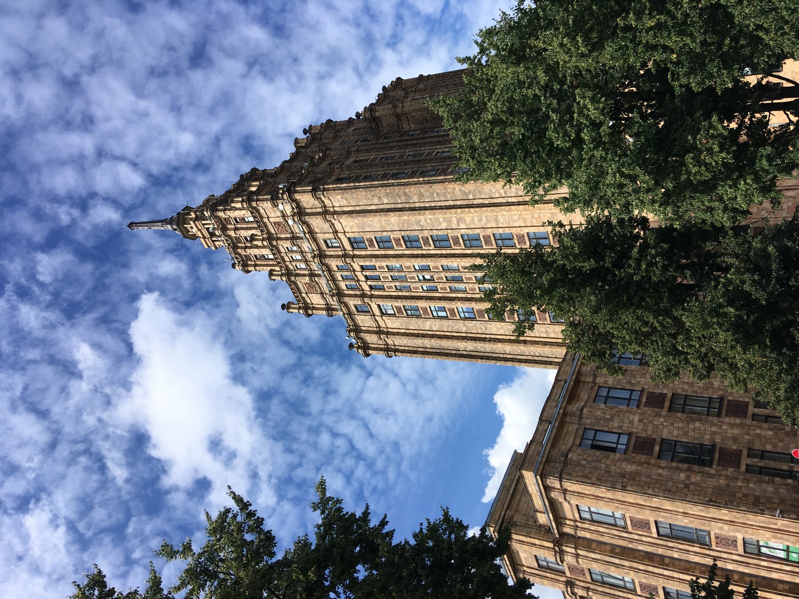 האקדמיה ללטבית למדעים בלטביה. - Riga | Secret World Trip Planner