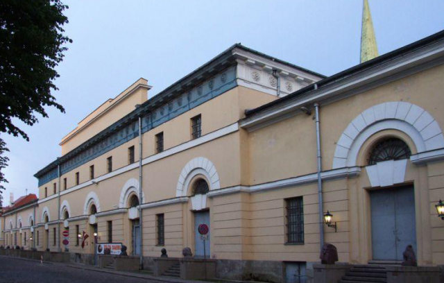 Riga| Arsenals – Museu De Belles Arts - Riga | Secret World Trip Planner