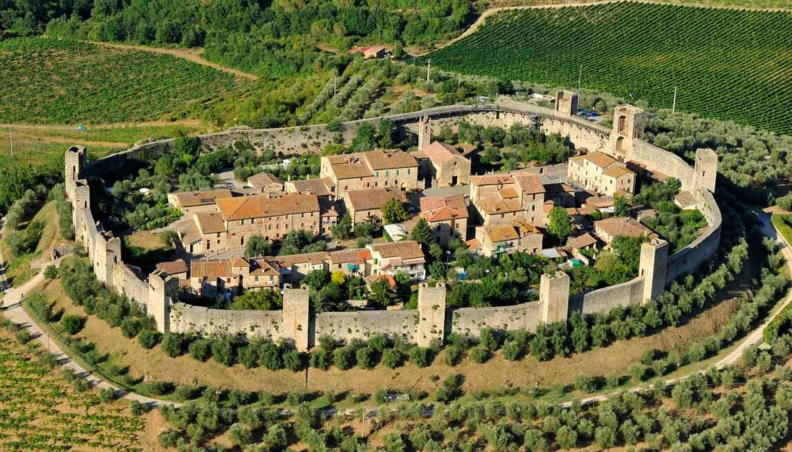 Monteriggioni, એક અદભૂત ગામ નજીક સિએના - Monteriggioni | Secret World Trip Planner