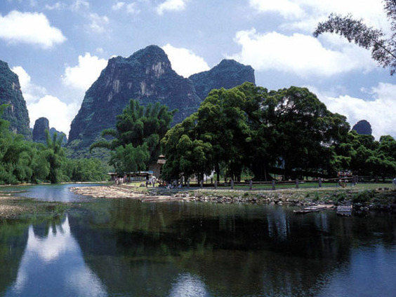 Amba Banyan Tree - Rahasia Donya - Guilin | Secret World Trip Planner