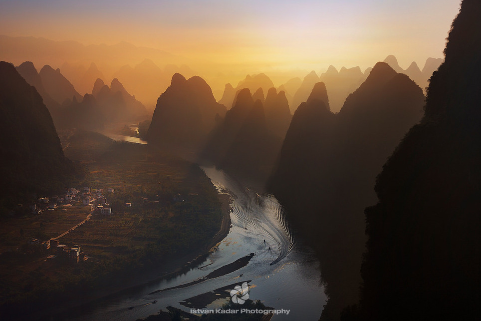 Xianggongshan Gunung lan cantik tampilan saka Lijiang River - Guilin | Secret World Trip Planner