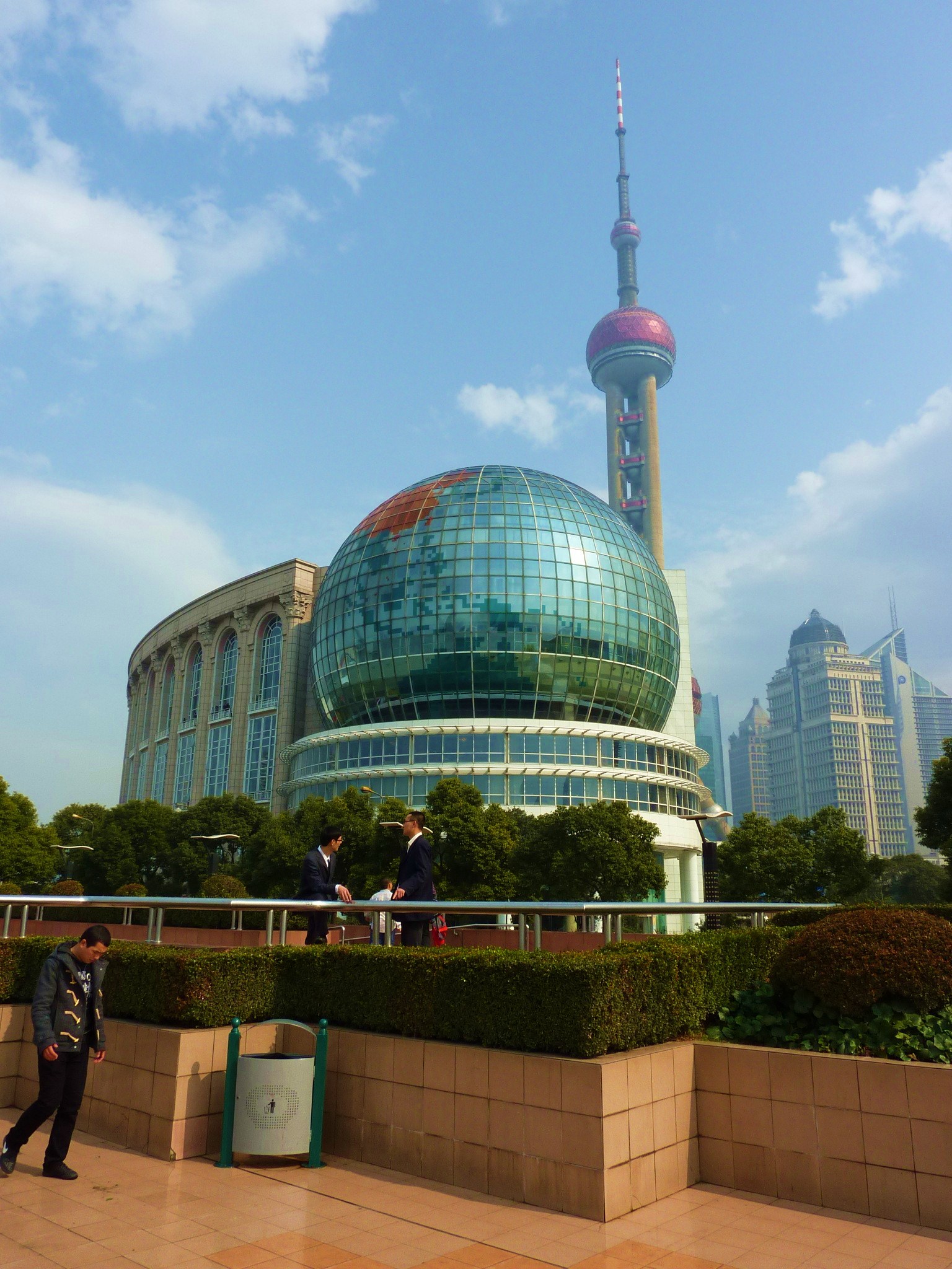 上海东方明珠电视塔 - Shanghai Shi | Secret World Trip Planner