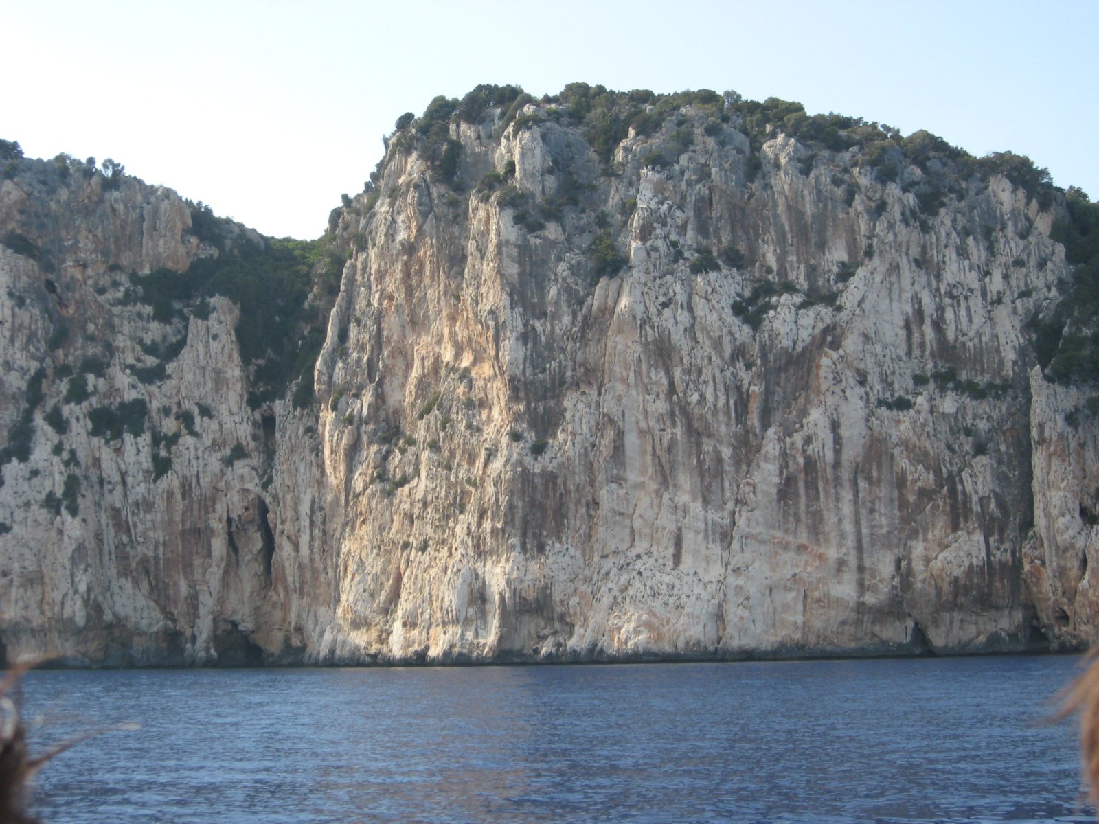 സാർഡിനിയ: മനോഹരമായ ബീച്ച് of Ispuligedenie (Cala Mariolu ) - Baunei | Secret World Trip Planner