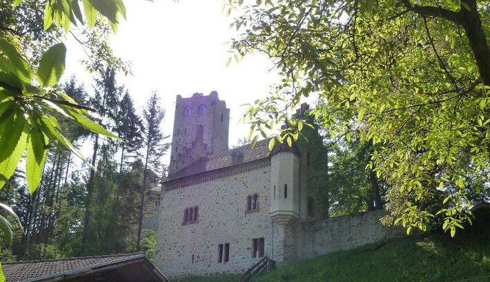 Castel Zwingenberg - Tesimo | Secret World Trip Planner