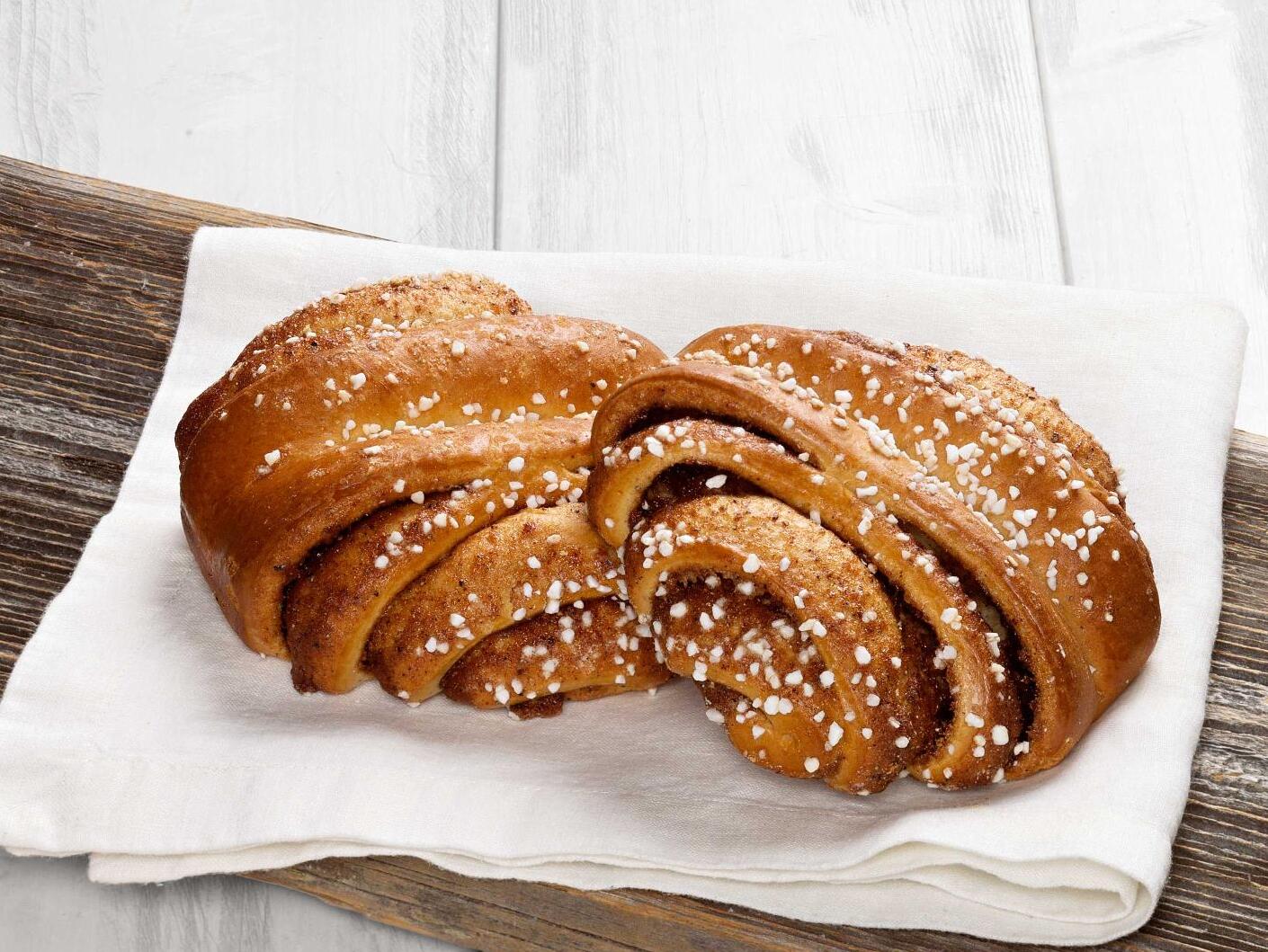 Корвапцусти, шанцай талх нэг төрлийн | Secret World Trip Planner