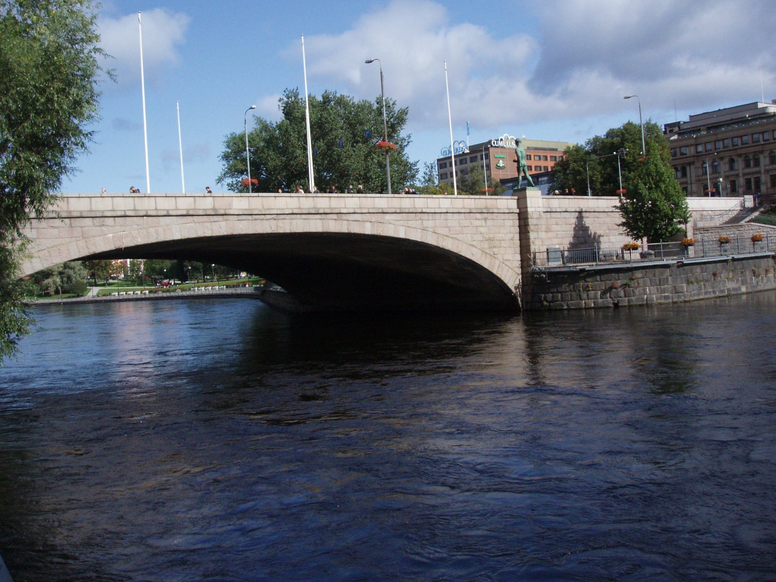 Hämeensilta桥，在坦佩雷的心脏美丽的桥梁  - Tampere | Secret World Trip Planner