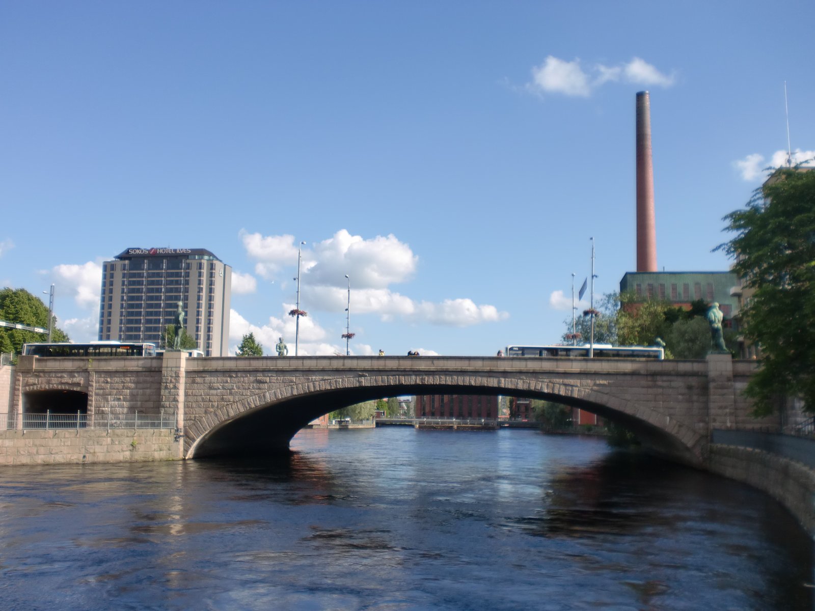 Hämeensilta桥，在坦佩雷的心脏美丽的桥梁  - Tampere | Secret World Trip Planner