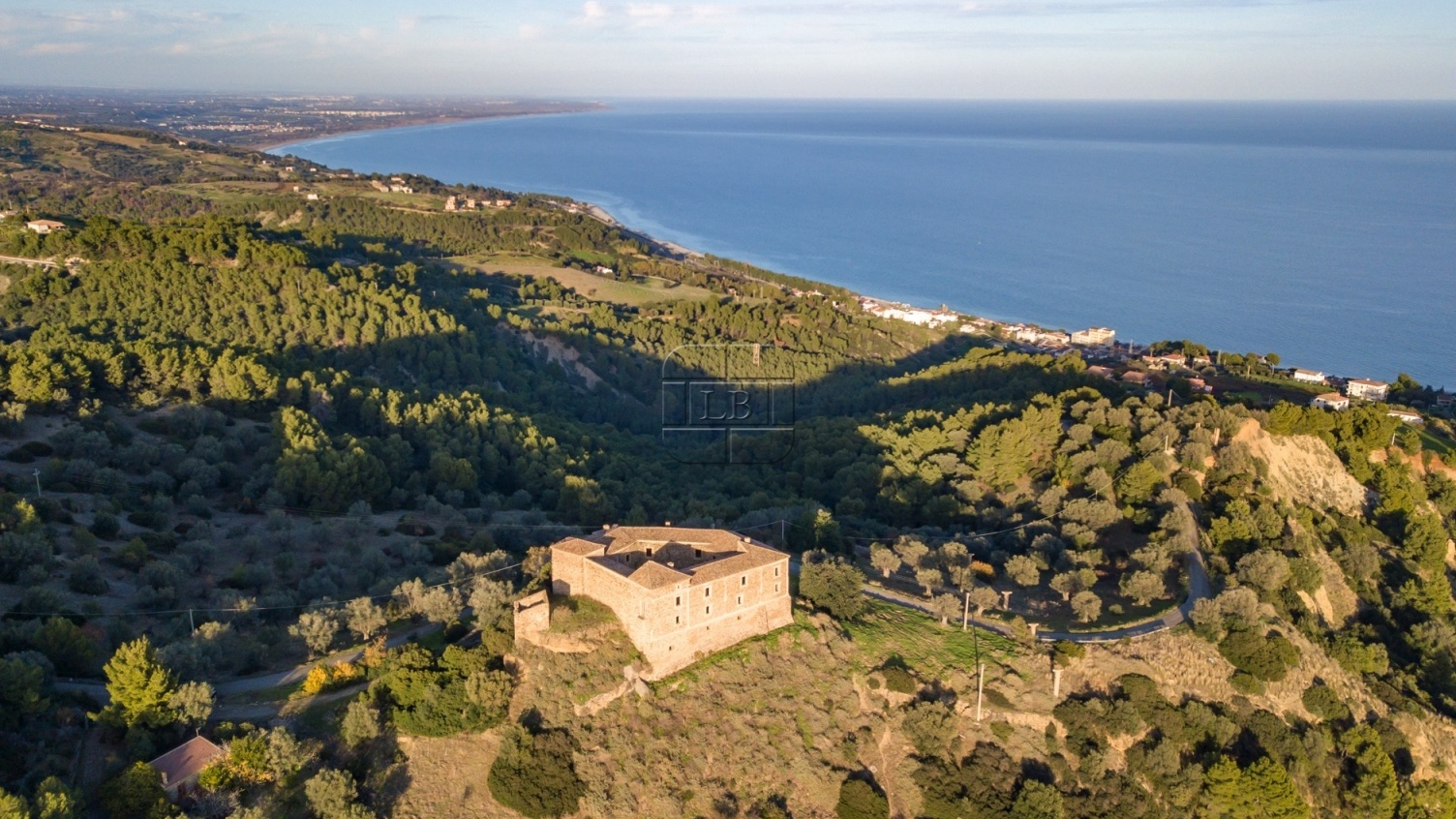 Dvorac Monte Giordano: skok u povijesti - Montegiordano | Secret World Trip Planner