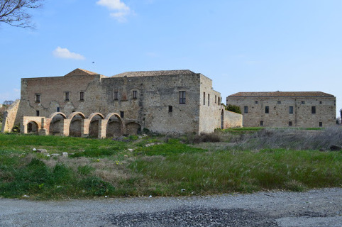 Lâu Đài Biển Tháp - Metaponto | Secret World Trip Planner