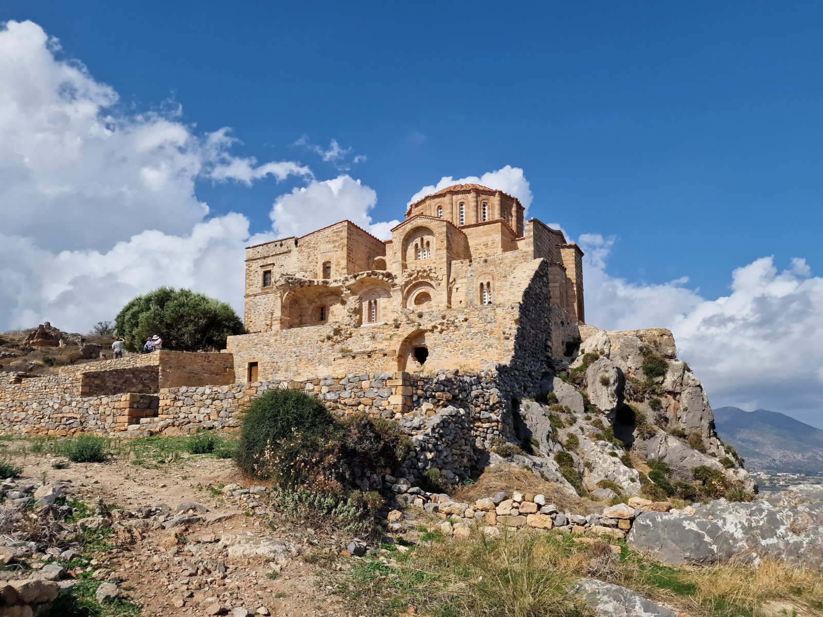 Monemvasia e la spettacolare Chiesa di Agia Sofia - Monemvasia | Secret World Trip Planner