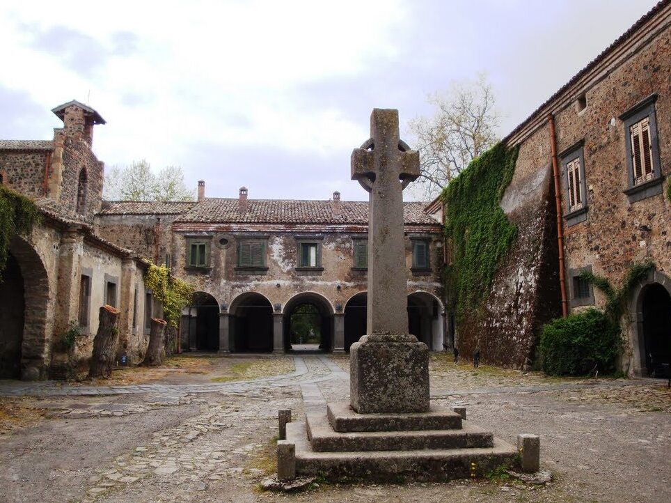 Bronte |  “Castello Nelson” - 95034 Bronte CT | Secret World Trip Planner