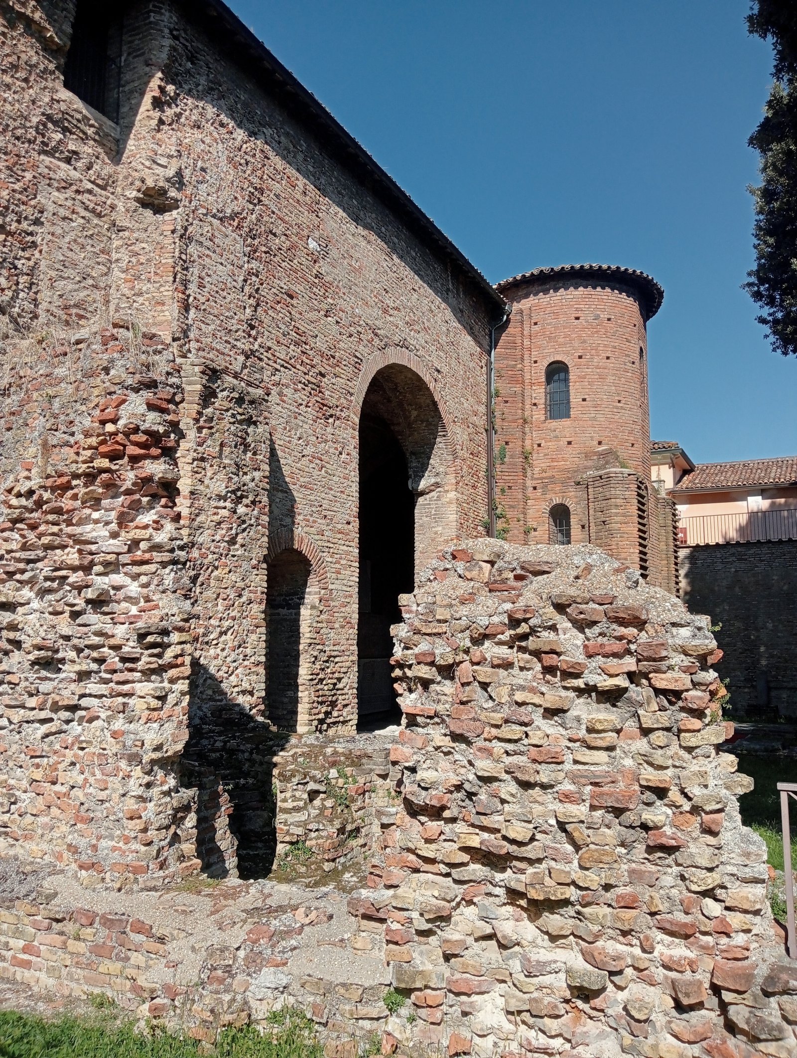 拉文纳/神权宫 - Ravenna | Secret World Trip Planner