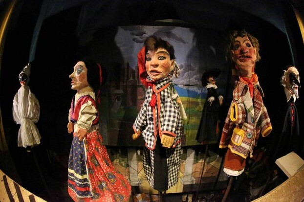 House Of Wayang dening Chanchai Sarzi - Corte Tegge | Secret World Trip Planner