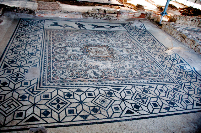 A Domus del Mito rendkívüli római mozaikjai - Sant'Angelo In Vado | Secret World Trip Planner