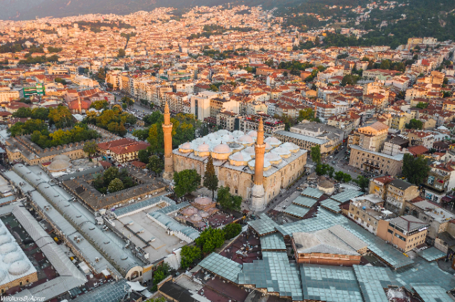 Grande mosquée de Bursa - Ulucami Cd. No:2 | Secret World Trip Planner