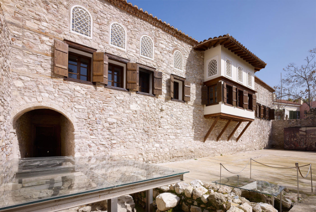 Rumah Tertua di Athena- Rumah Venizelos - Athina | Secret World Trip Planner