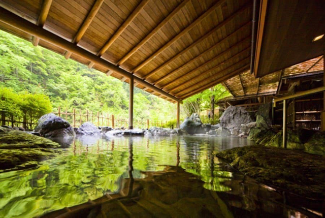 The Oldest Hotel in the World: Nishiyama Onsen Keiunkan - Hayakawa | Secret World Trip Planner