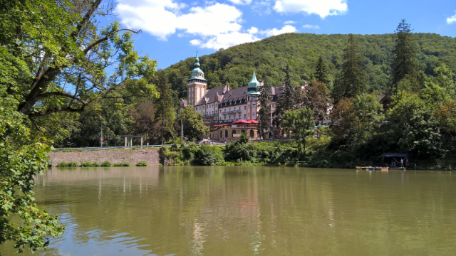 轻松探索匈牙利：轻松旅行的公路小径指南 - Budapest | Secret World Trip Planner