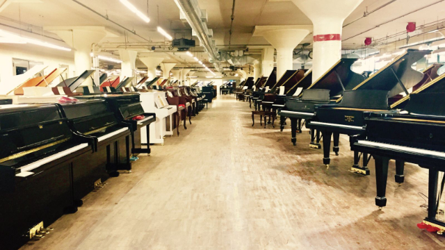 La fabbrica di pianoforti Steinway - Queens | Secret World Trip Planner