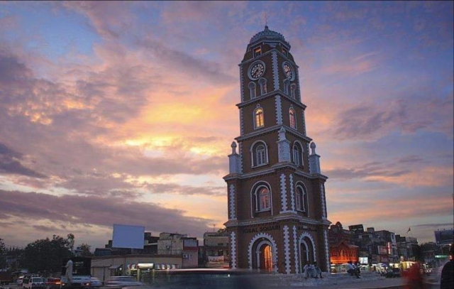 La tour de l'horloge de Sialkot - سیالکوٹ | Secret World Trip Planner
