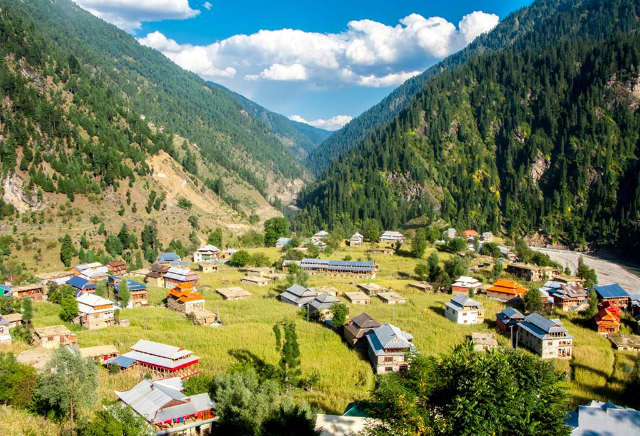 Valle de Neelum, la joya azul de Pakistán - Neelum Valley Kashmir | Secret World Trip Planner