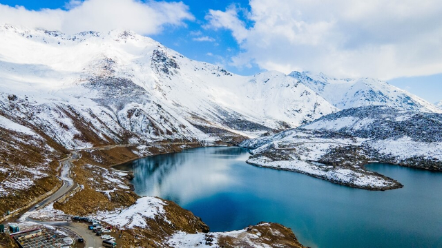Lago Lulusar - Lulusar Lake | Secret World Trip Planner