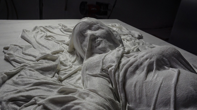 Les échos de l'innocence : Le voyage poignant de la sculpture du fils voilé à Naples - Napoli | Secret World Trip Planner