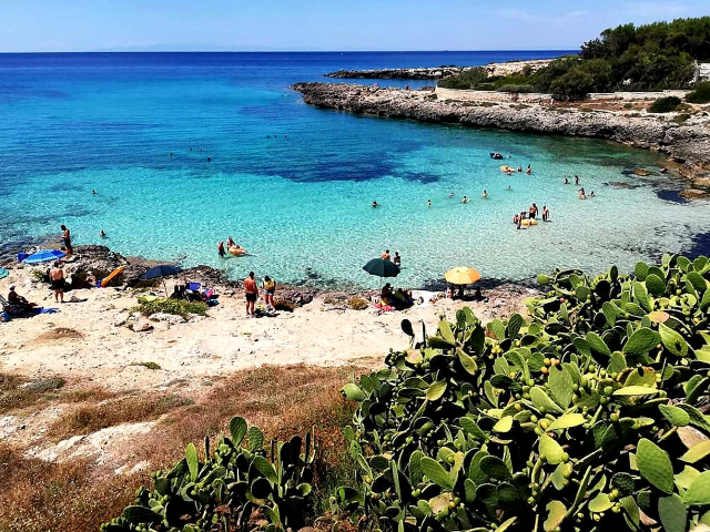 Plage de Baia Capparone - Baia di Capparone | Secret World Trip Planner