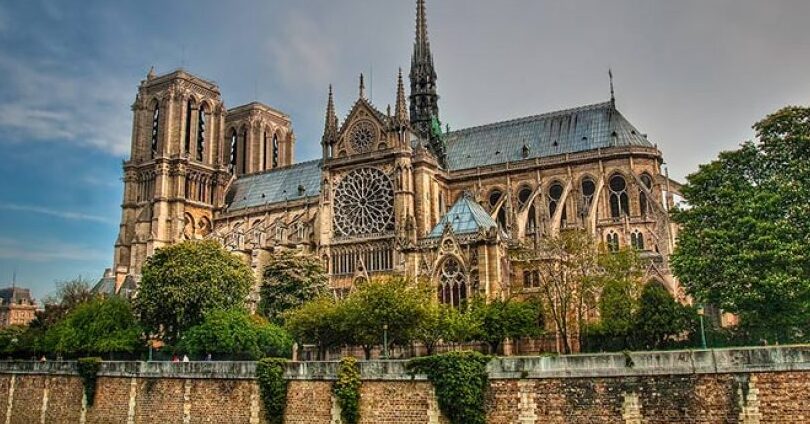 نوتردام - راز جهان - Paris | Secret World Trip Planner