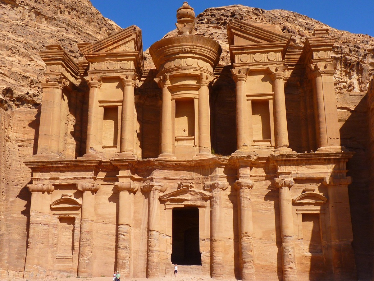 აღდგომის და ნეაპოლიტანური Tortano, - Pasticceria Giovanni Scaturchio | Secret World Trip Planner