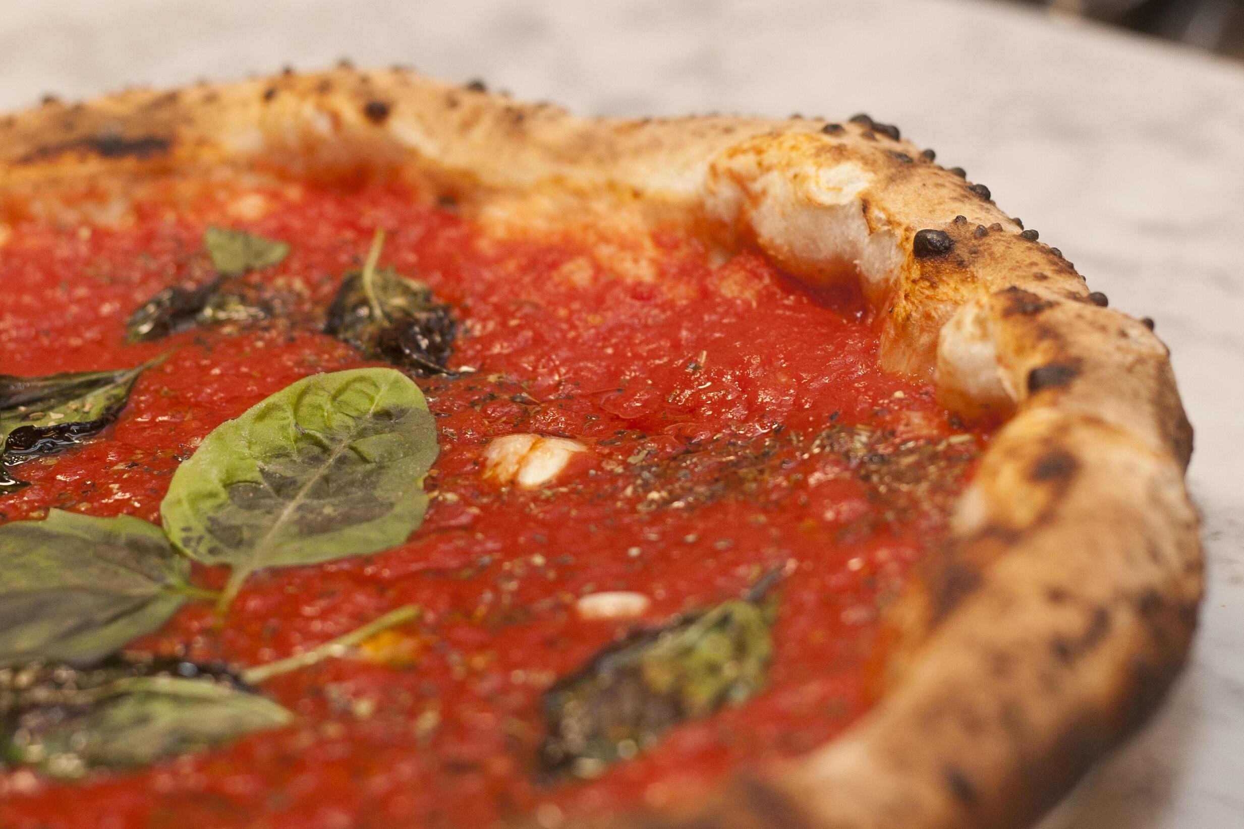 Pizza sawijining sajarah Rahasia Donya - Antica Pizzeria Brandi | Secret World Trip Planner