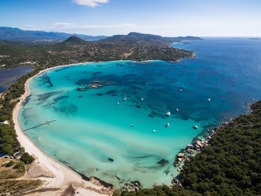 Олон гишүүнтийн орнууд: Санта Гиулиа - Porto-Vecchio | Secret World Trip Planner