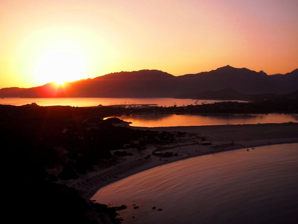 Porto Giunco:tra le 10 spiagge più belle d'Italia - Spiaggia di Porto Giunco | Secret World Trip Planner