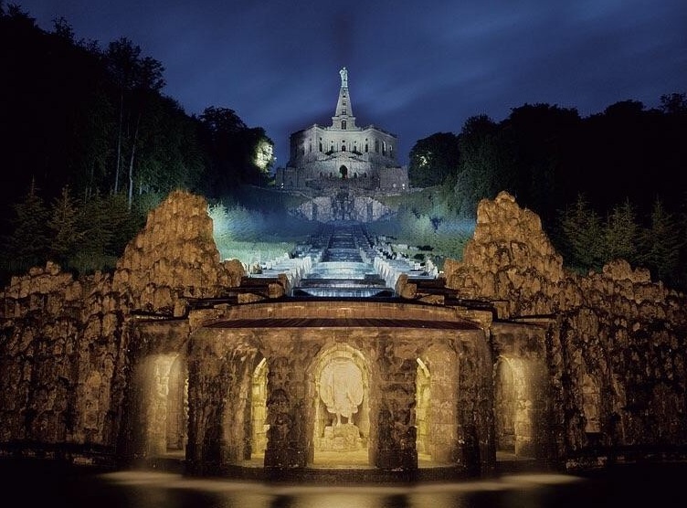 Kassel: el Monumento a Hércules es el punto de referencia de la ciudad. - Kassel | Secret World Trip Planner