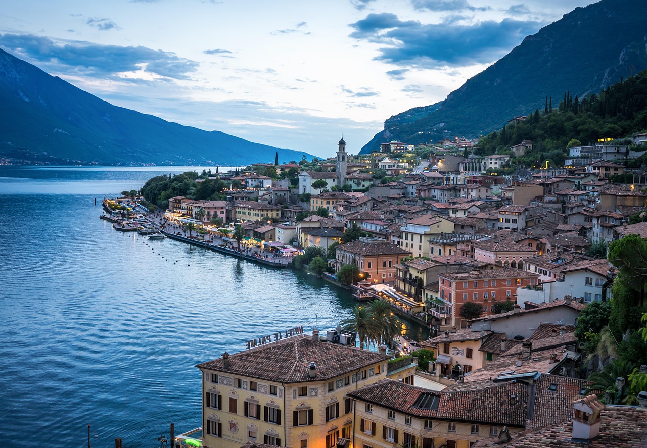 Garga / Il maggiore Lagiano Italia - Lago di Garda | Secret World Trip Planner