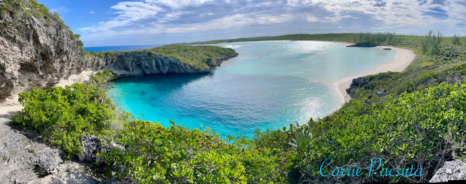 Lubang biru di dunia dalam air terdalam.  | Secret World Trip Planner