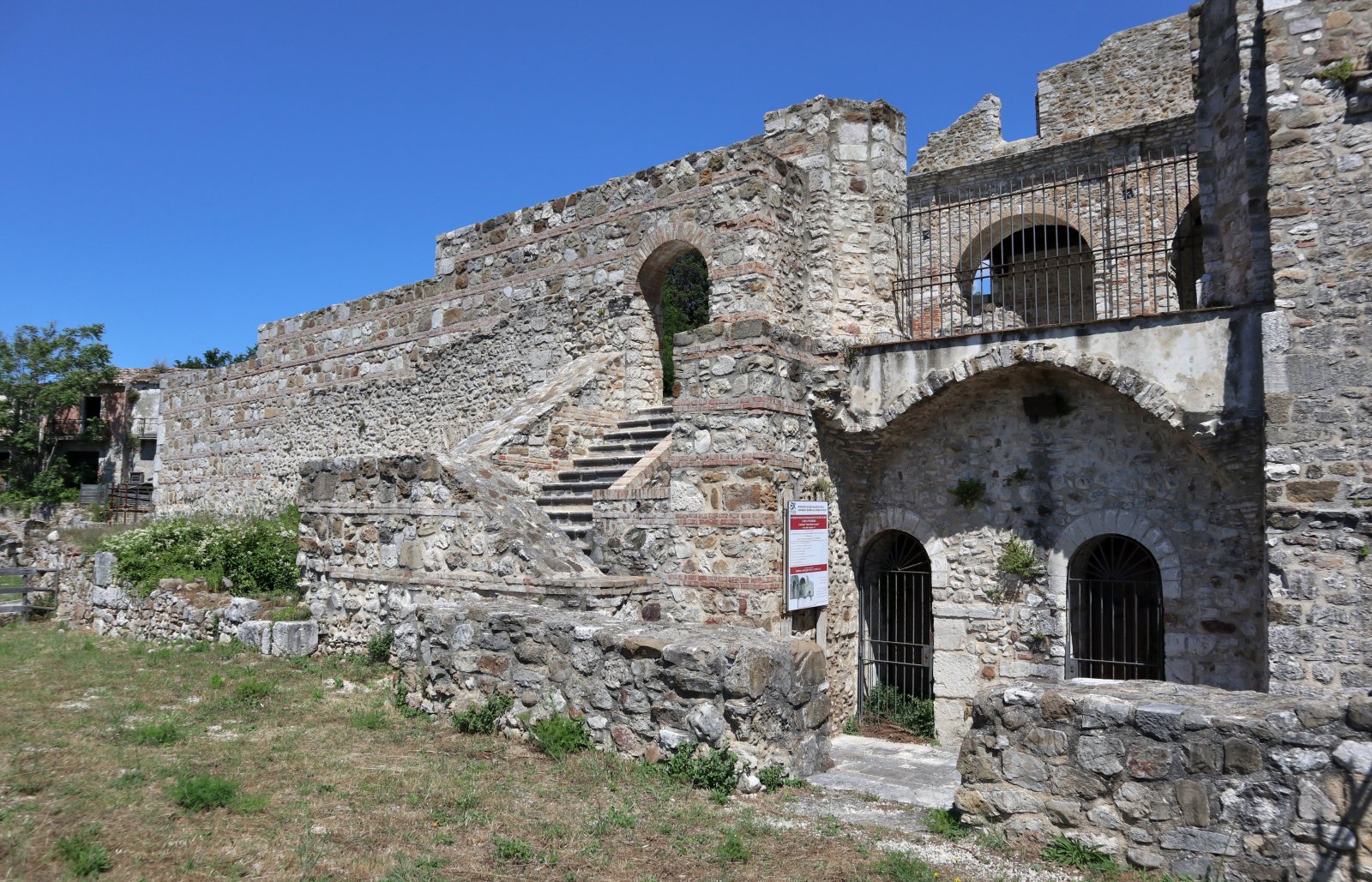 പുരാവസ്തു പ്രദേശം Conza - 1 | Secret World Trip Planner