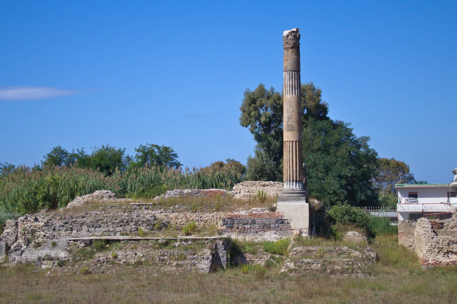 Liternum hamda Amphitheater  - Lago Patria | Secret World Trip Planner
