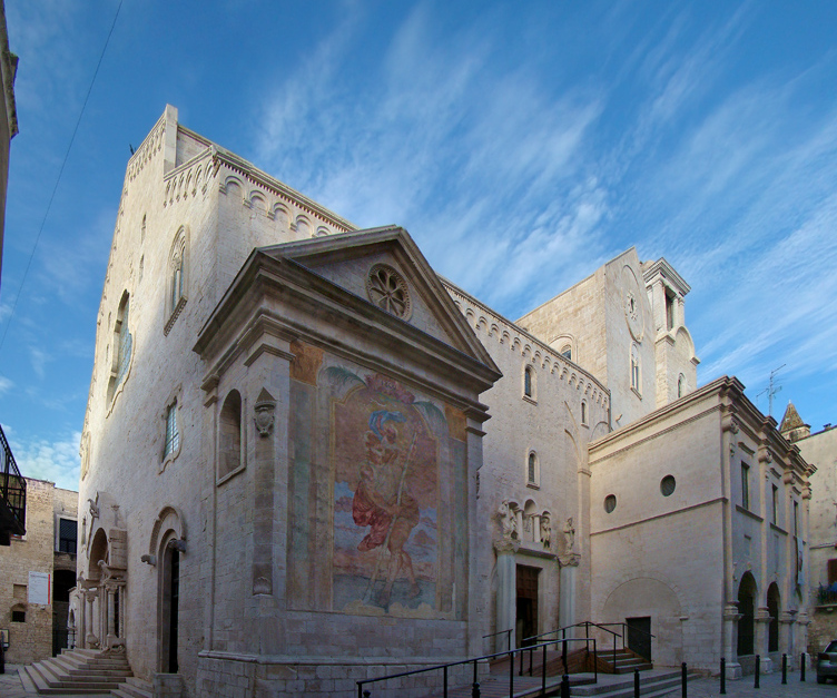 Bisceglie / románska katedrála sv. - Bisceglie | Secret World Trip Planner