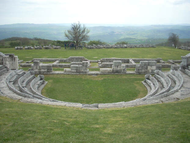 Helleníska-Roman leikhús af Sarno - Sarno | Secret World Trip Planner