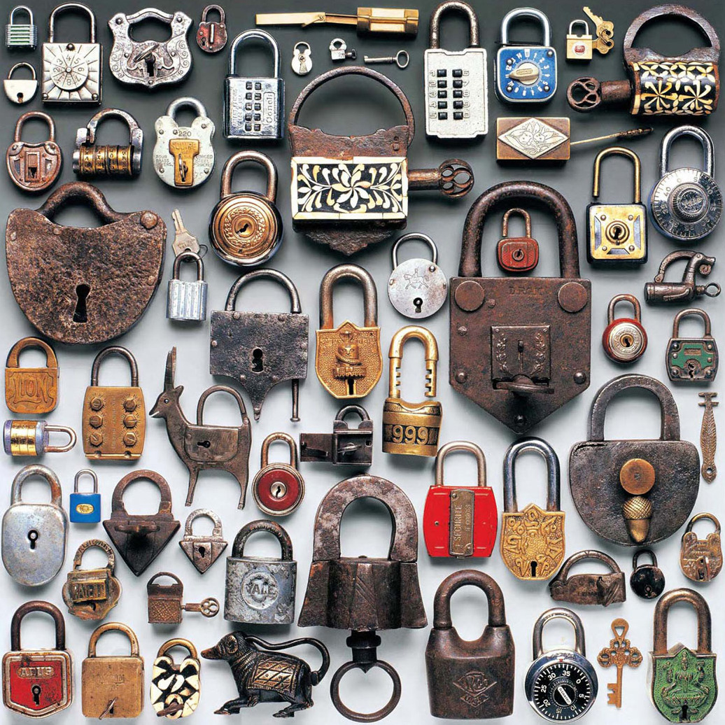 Museum padlocks - Cedogno | Secret World Trip Planner