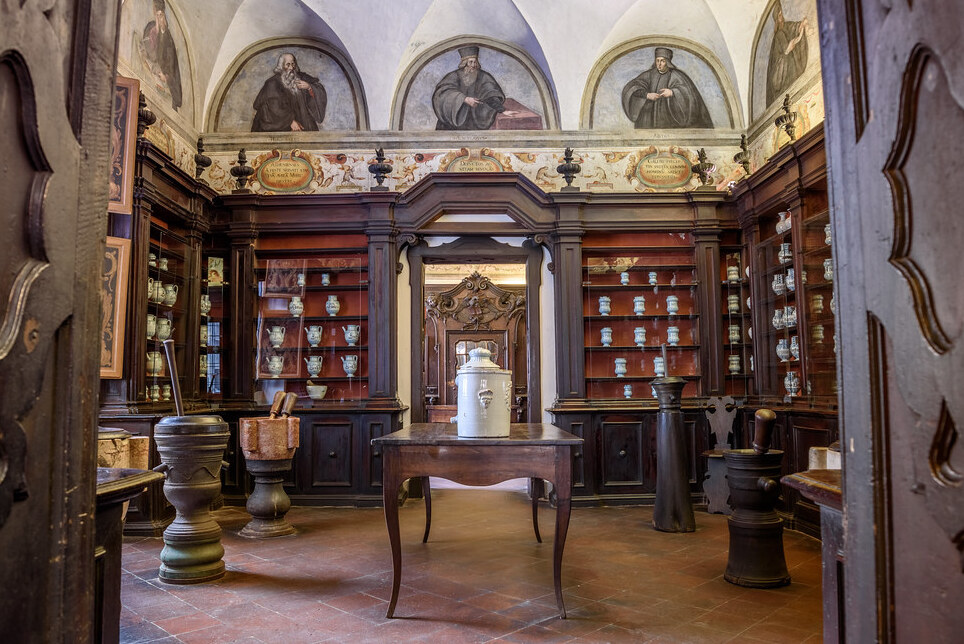 Sajarah San Giovanni Spezieria - Parma | Secret World Trip Planner