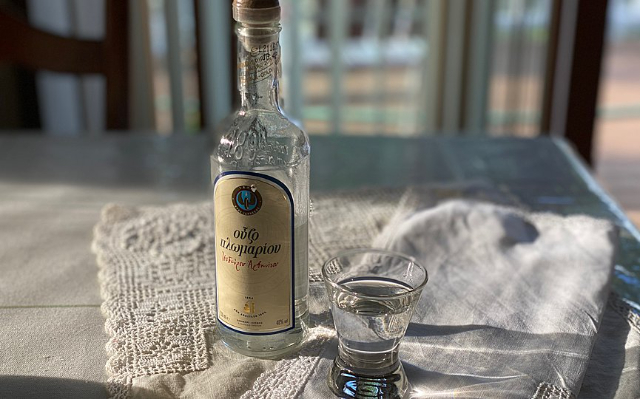 Ouzo, an icon of Greek culture - Athina | Secret World Trip Planner
